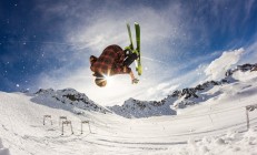 开云体育登录-欧冠淘汰赛焦点战，美国决胜局带走希腊，篮球与足球的激情交响