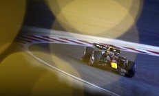 开云体育下载-阿斯顿马丁碾压迈凯伦，皮亚斯特里刷新纪录的简单介绍