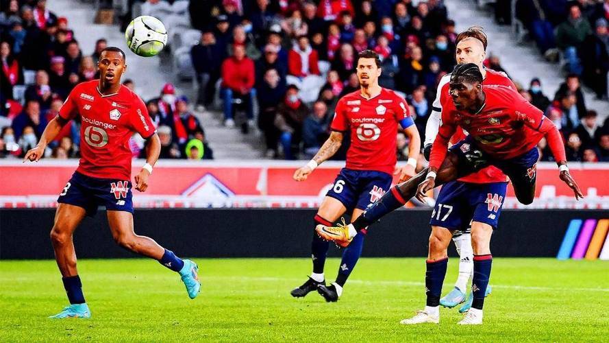 包含里尔主帅强调球队需提高防守,前场进攻需要更稳定的词条 包含里尔主帅强调球队需提高防守,前场进攻需要更稳定的词条