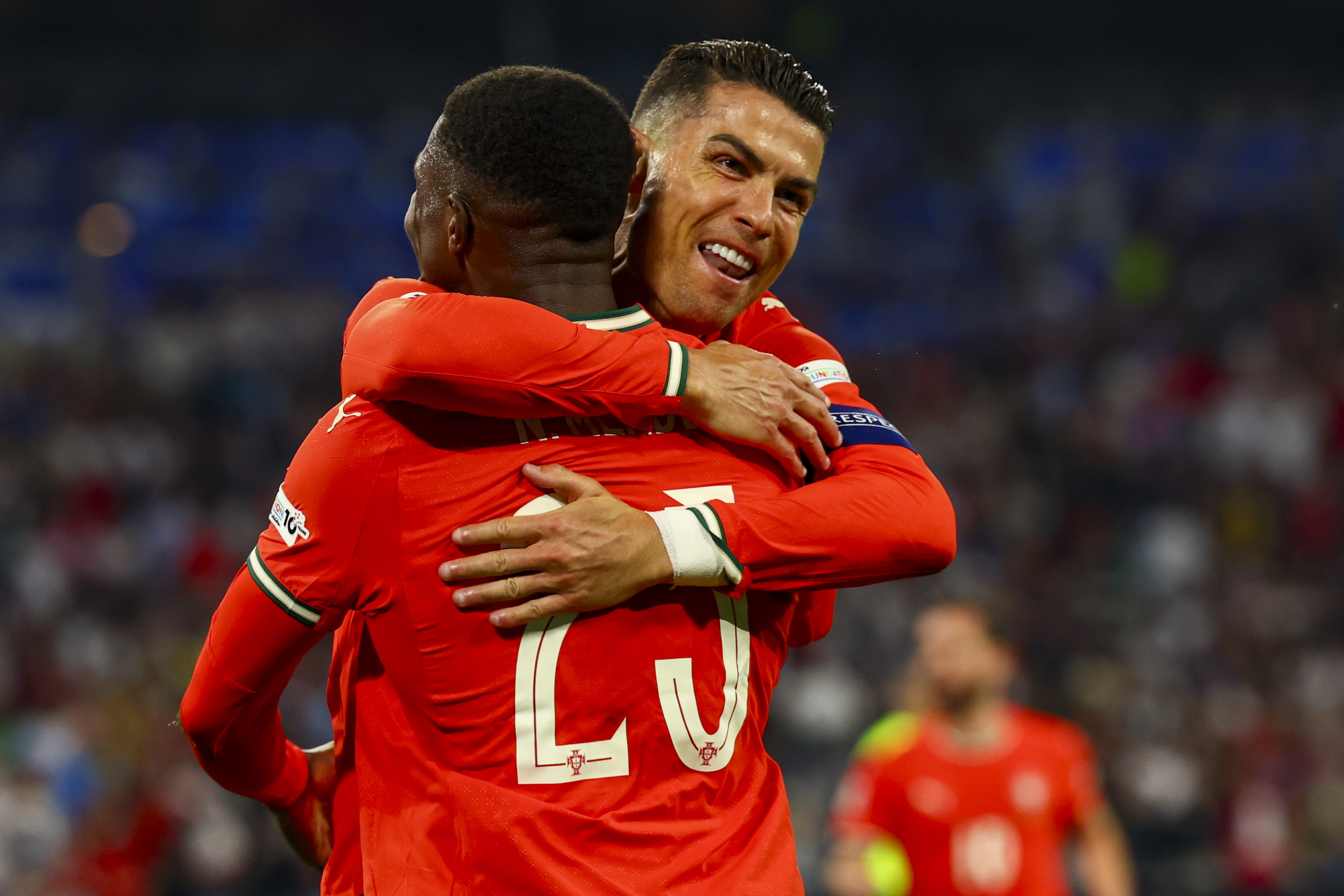 对手无力抵抗，欧洲国家队斩获胜利的简单介绍