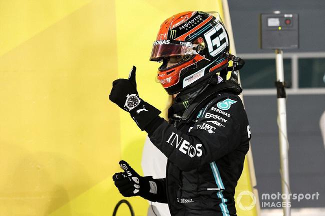 梅赛德斯横扫威廉姆斯，拉塞尔点燃赛场的简单介绍