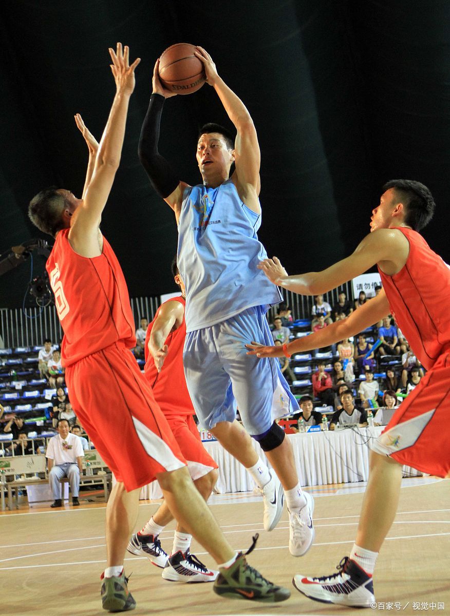 篮球比赛中球员的身体素质发挥出色的简单介绍 篮球比赛中球员的身体素质发挥出色的简单介绍