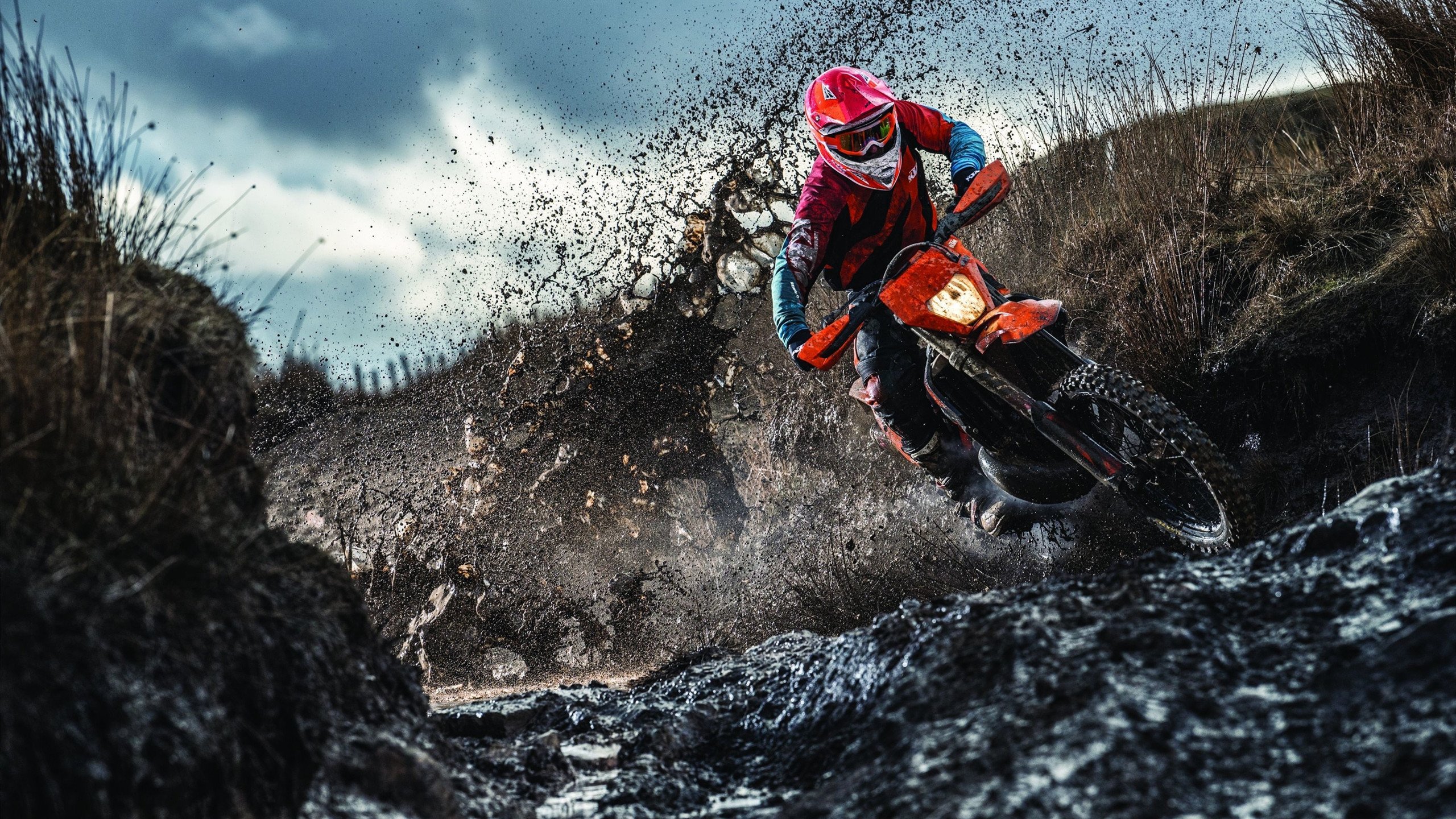 那不勒斯一波带走澳大利亚，德里赫特接管F1揭幕战—体育跨界叙事中的唯一性瞬间