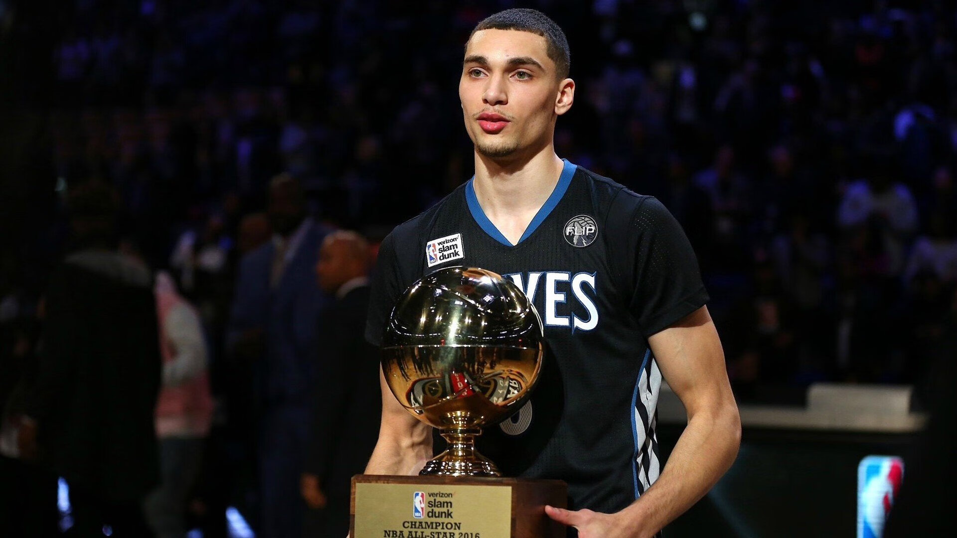 文班亚马带动全队节奏，山西队决胜局带走新疆队