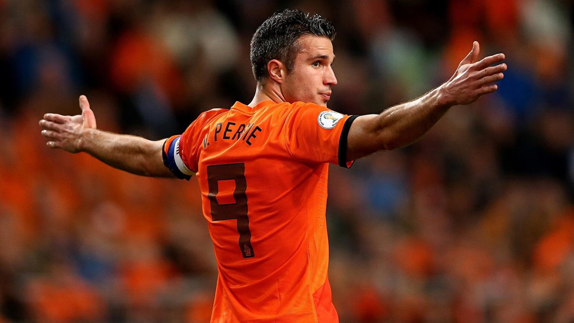 绿茵传奇之夜，拜仁力克乌拉圭，库尔图瓦神扑带队取胜